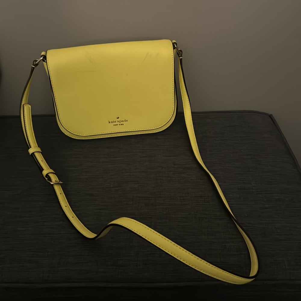 Small crossbody Kate spade purse